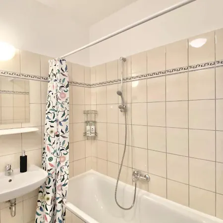 Linden Street With Ac Apartamento Budapest